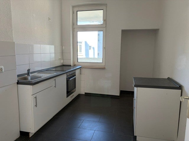 Schöne 3 Zimmer Altbauwohnung mit Loggia und Balkon - Foto 2