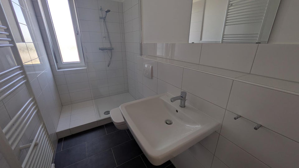 Modernisierte 3- Zimmer-Wohnung über den Dächern von H.- Kleefeld - Foto 4