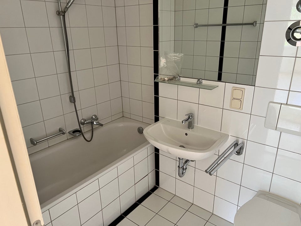 2 Zimmer Wohnung mit Balkon und Parkett! - Photo 4