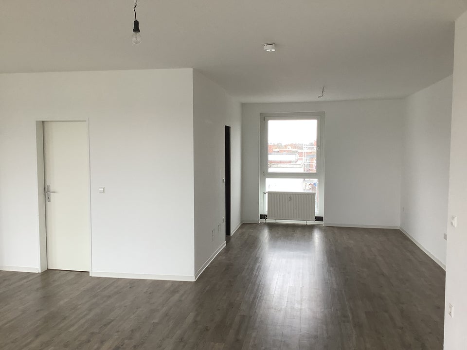 Willkommen Zuhause: ansprechende 3-Zimmer-Penthousewohnung in Anderten -Schleusenviertel - Photo 4