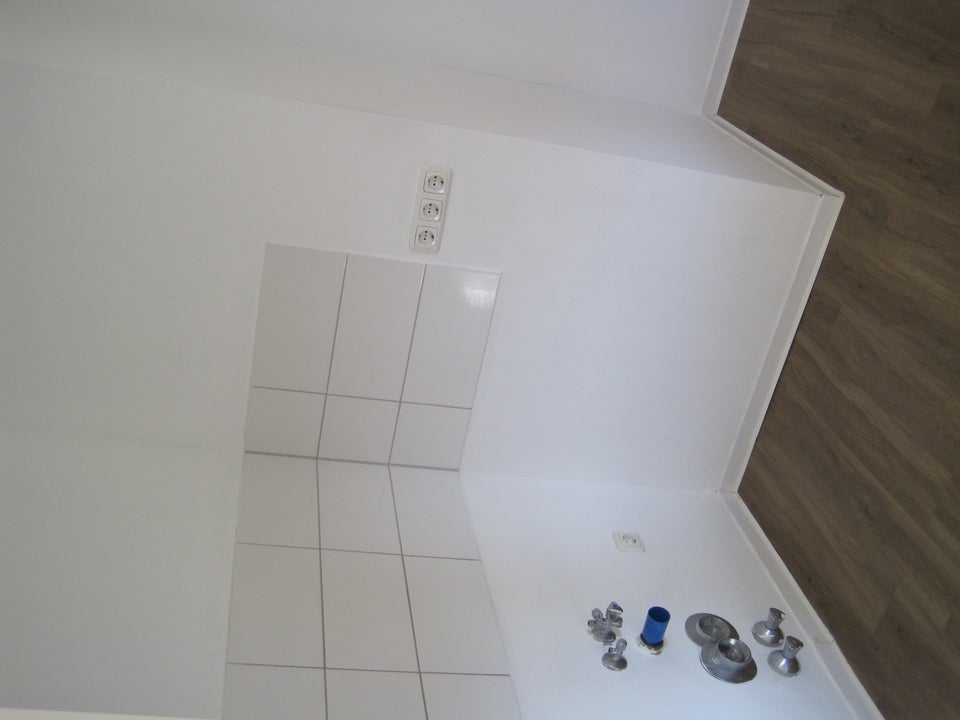 Renovierte 2-Zimmer Wohnung mit Balkon – Wohnen in direkter Audi-Nähe! - Foto 1