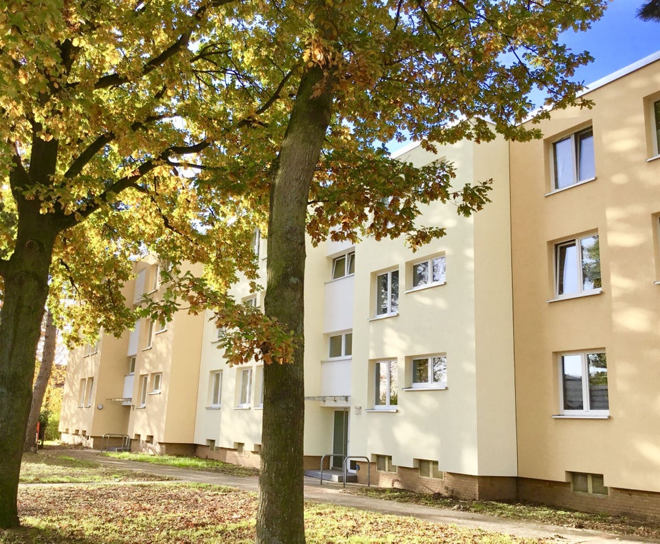 Schicke 2-Zimmer-Wohnung mit Balkon - Foto 3