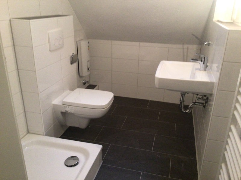 Nette Nachbarn gesucht: praktische 2-Zi.-DG - Foto 3