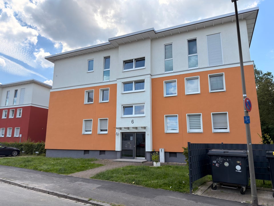 Sehr schöne 2 Zimmer-Wohnung mit offener Küche und Fußbodenheizung! - Photo 4