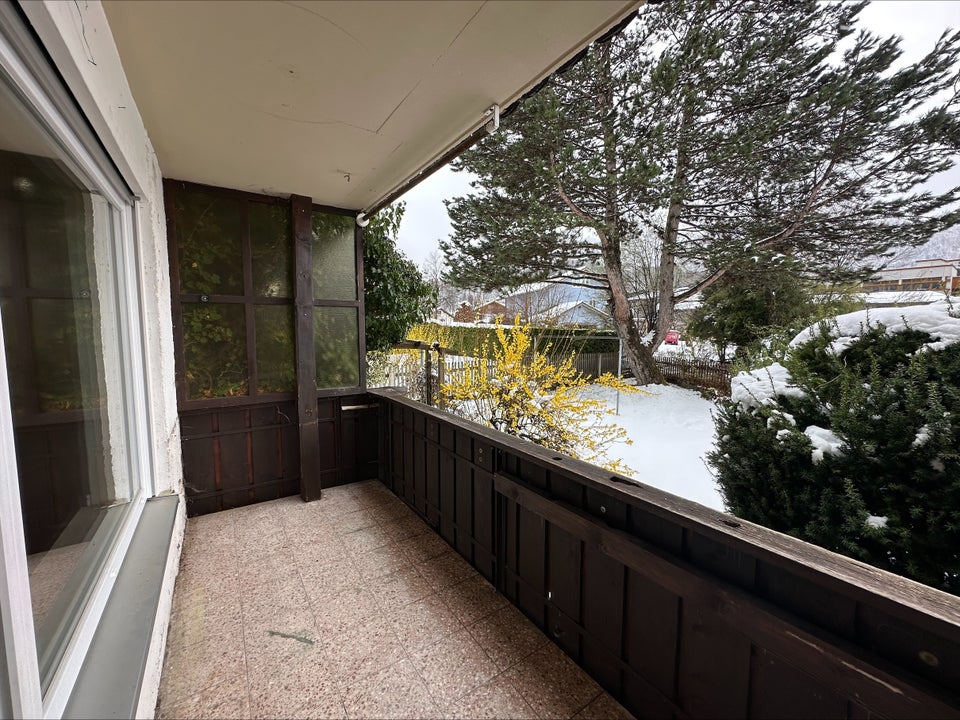 Traumhafter Ausblick vom Balkon! 2-Zimmer-Wohnung - Zentral aber ruhig - Foto 3