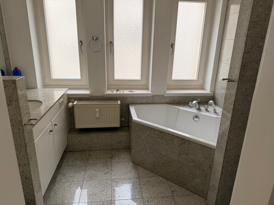 Leipzig Feuerbachstraße- 5 Zimmer Wohnung mit zwei Balkonen - Foto 5
