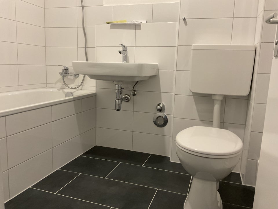 Frisch renovierte 3-Zimmer-Wohnung mit Balkon - Photo 4