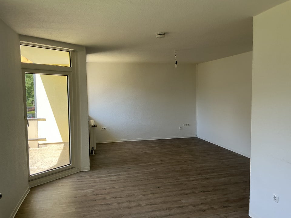 Stop: 4- Zimmerwohnung in Hannover-Buchholz nahe MHH - Photo 1