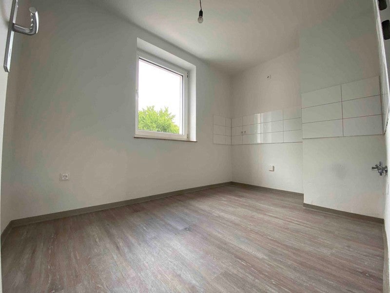 Attraktiv! 3,5-Zimmer-Stadtwohnung - Photo 2