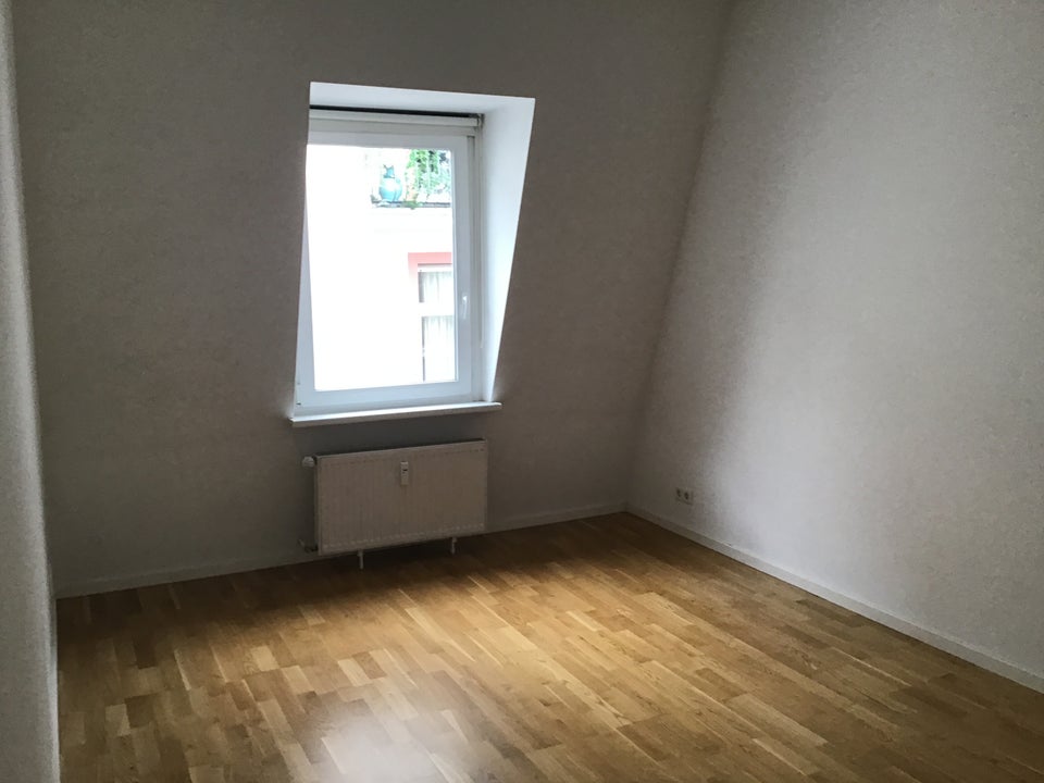 Schöne 2-Zimmerwohnung im Nordend mit Einbauküche! - Foto 4