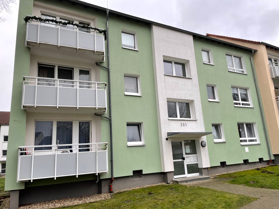 Neue Wohnung, neues Glück! Ansprechende 3,5-Zi.-Wohnung - Photo 2