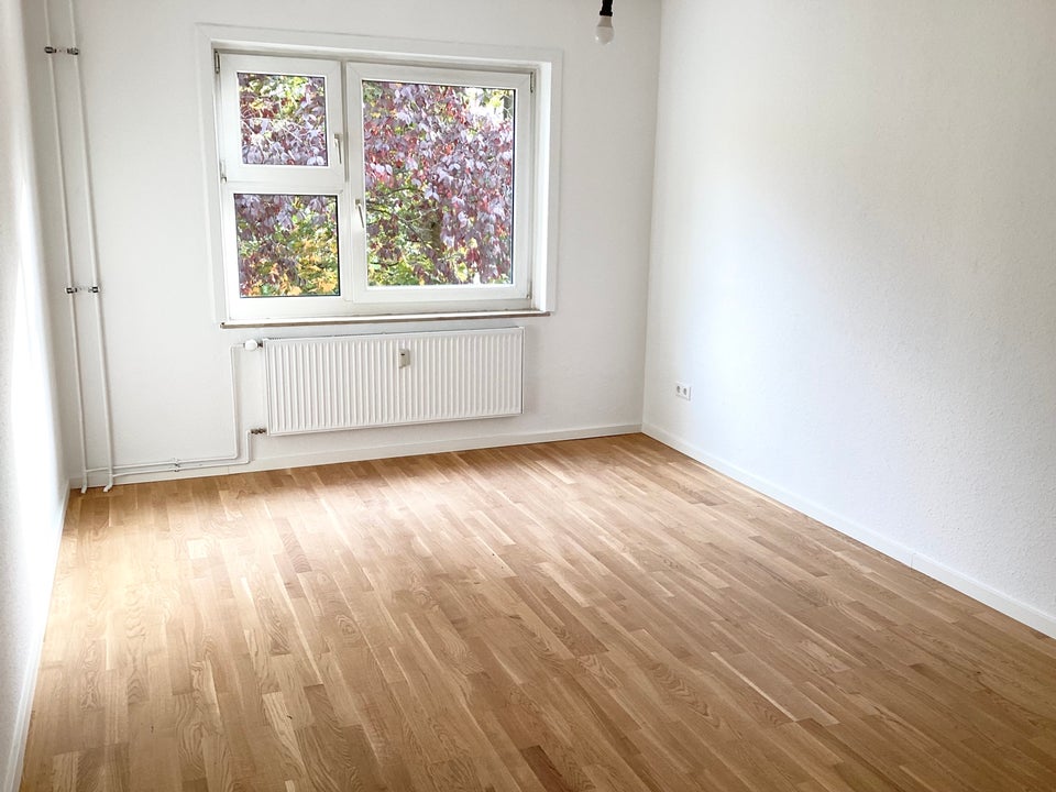 Schöne 3-Zimmer-Wohnung mit Balkon - Foto 2