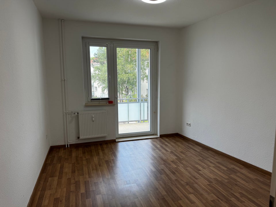 3 helle Zimmer in ruhiger Lage - schnell sein lohnt sich! - Foto 4