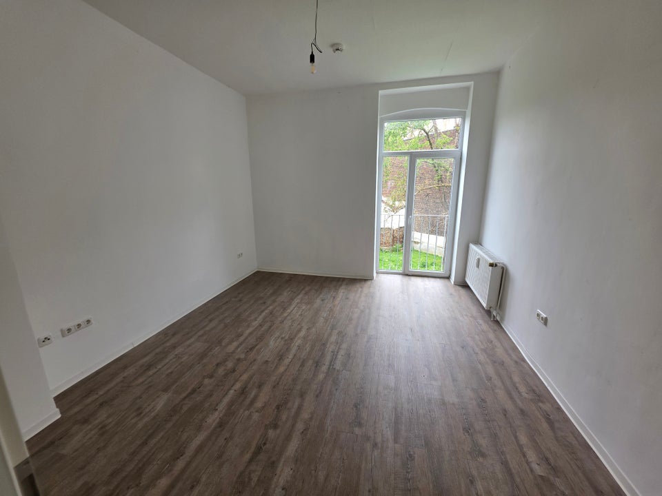 Kurzfristig zum 20.07 - Schöne Wohnung zentral auf der Oberbilker Allee - Foto 1