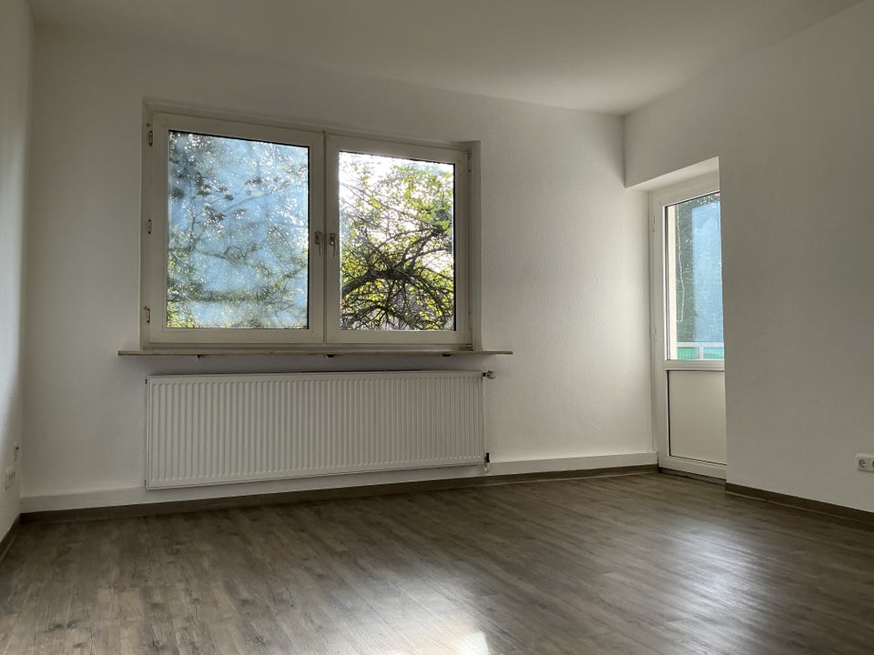Willkommen Zuhause: Renovierte 3-Raum-Wohnung mit Sonnnebalkon - Photo 5