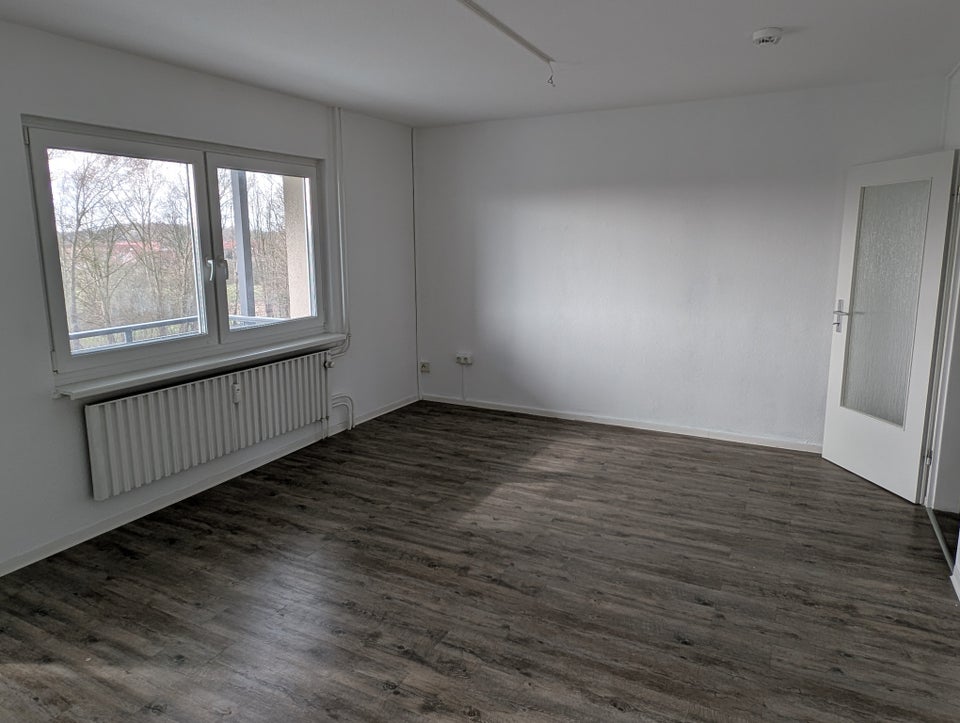 Ihre neue 2,5 Zi.Whg. mit Balkon und Aufzug ab Ende April 2026 - Foto 3