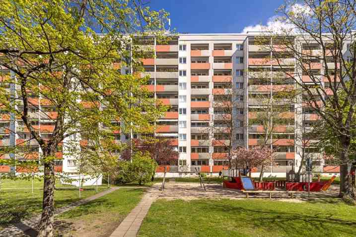 2-Zimmer-Wohnung mit Balkon und toller Sicht! - Photo 2