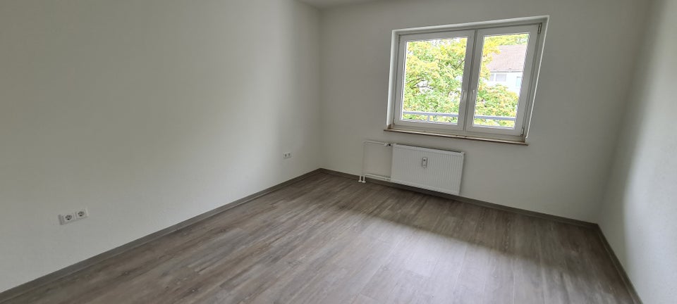 Renovierte Traumwohnung in Spitzenlage zu vermieten - Foto 1