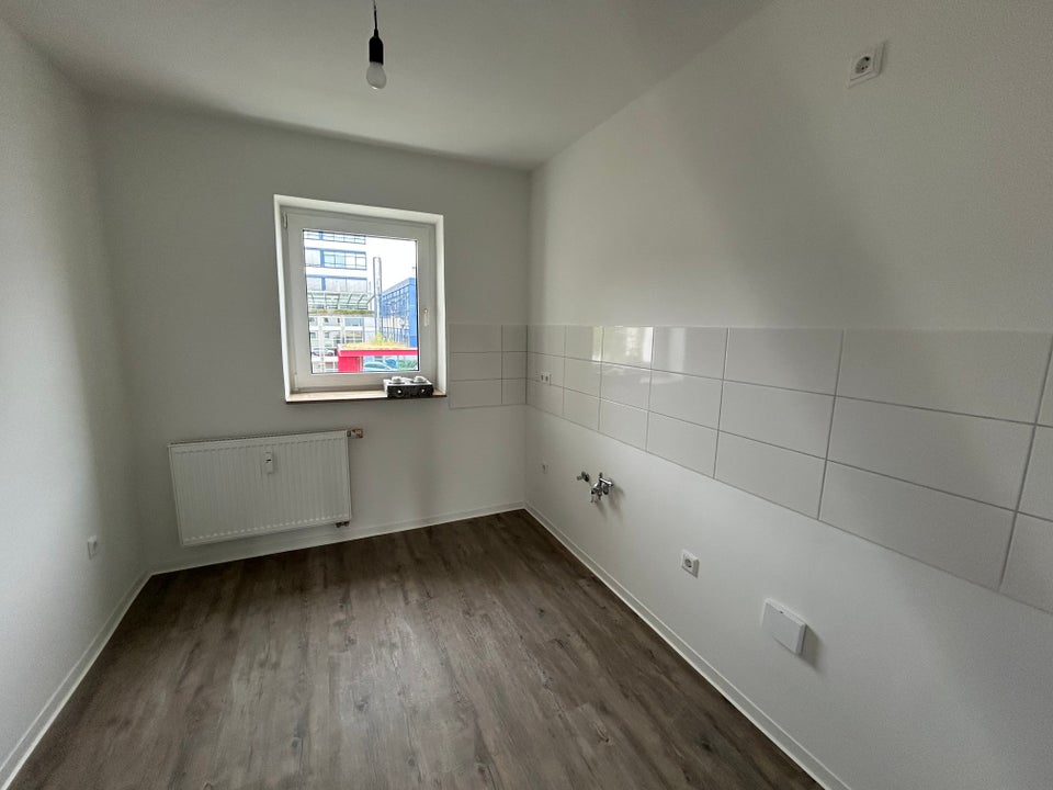 Lage schön - Wohnung noch schöner! - Photo 2