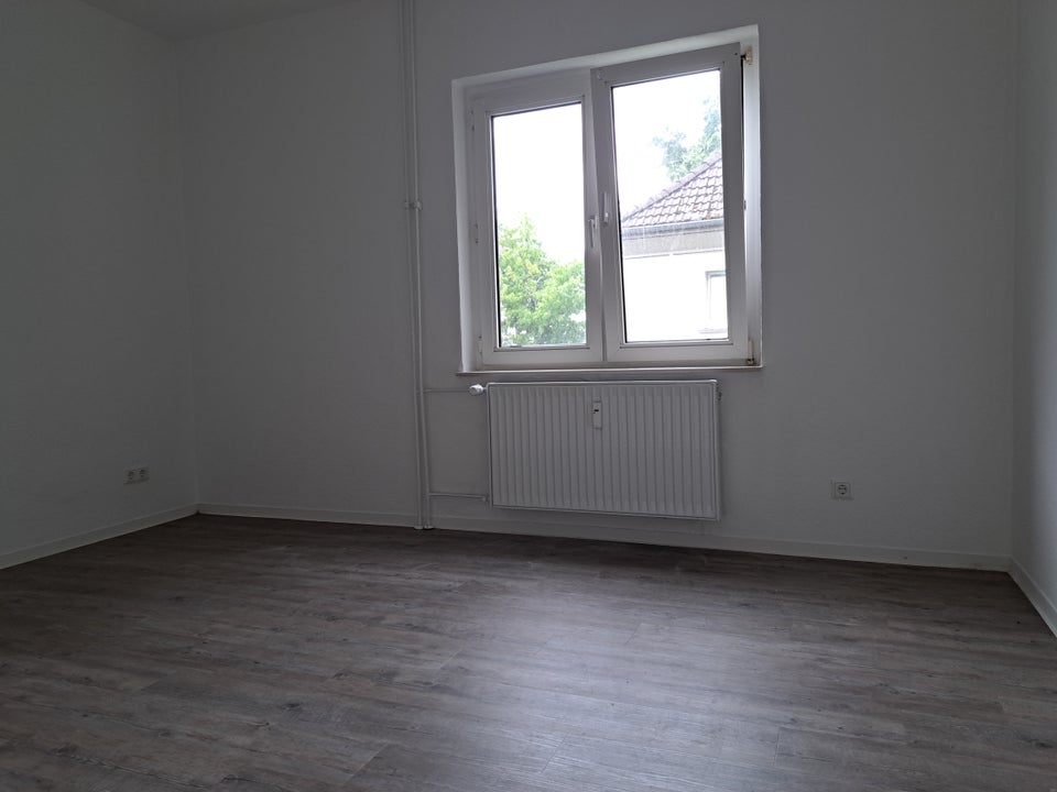 Renoviert und bezugsfertig... Schöne 2-Zimmerwohnung mit Vinylboden in ruhiger Lage! - Photo 4