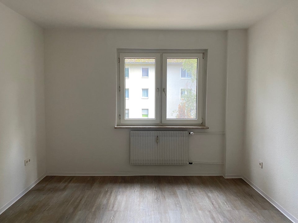 2-Zimmer-Wohnung mit Tageslichtbad sucht einen Nachmieter - Foto 1