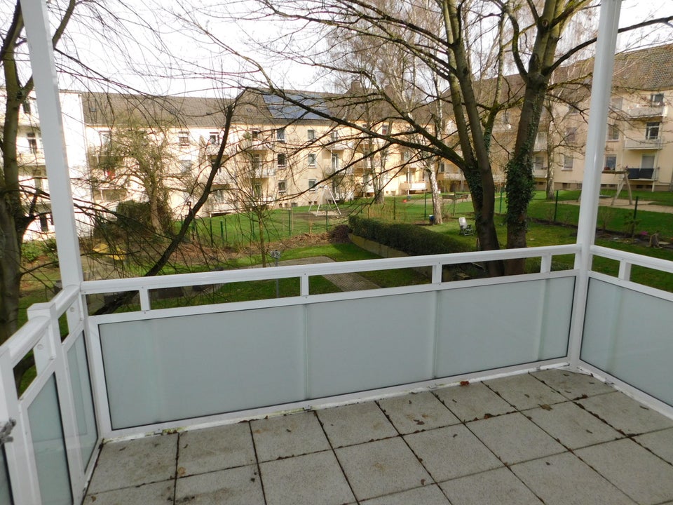 Nachmieter gesucht: 2-Zimmer-Altbauwohnung mit großem Balkon - Photo 5