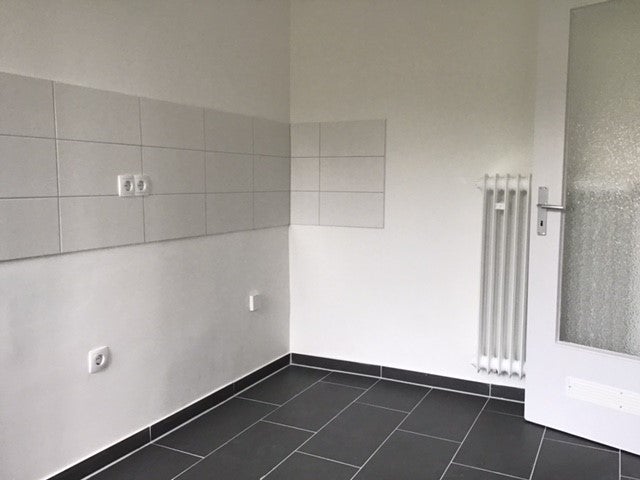 Geräumige 3-Zimmer-Wohnung mit Balkon kurzfristig verfügbar - Foto 3