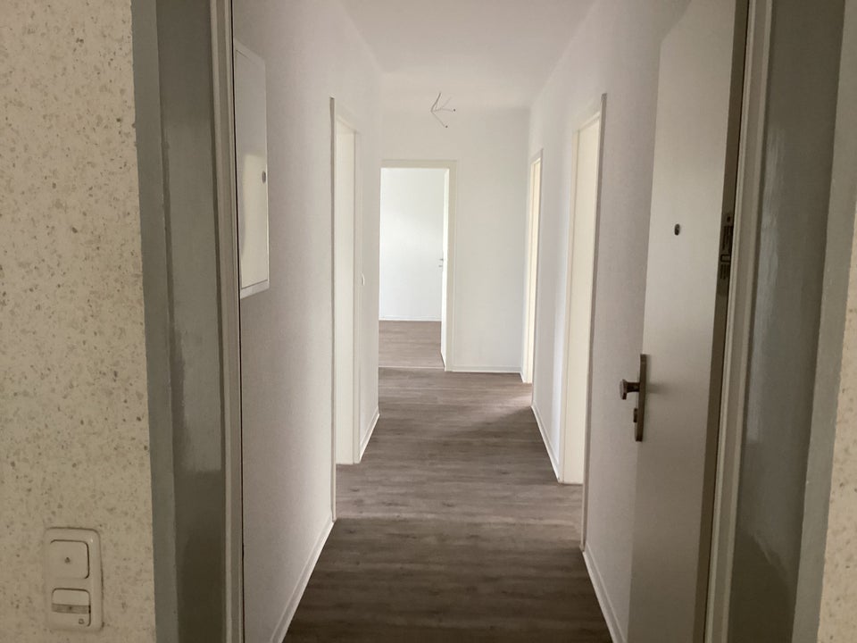 Die gefällt mir: ansprechende 3-Zi.-Whg. mit Balkon - Foto 4