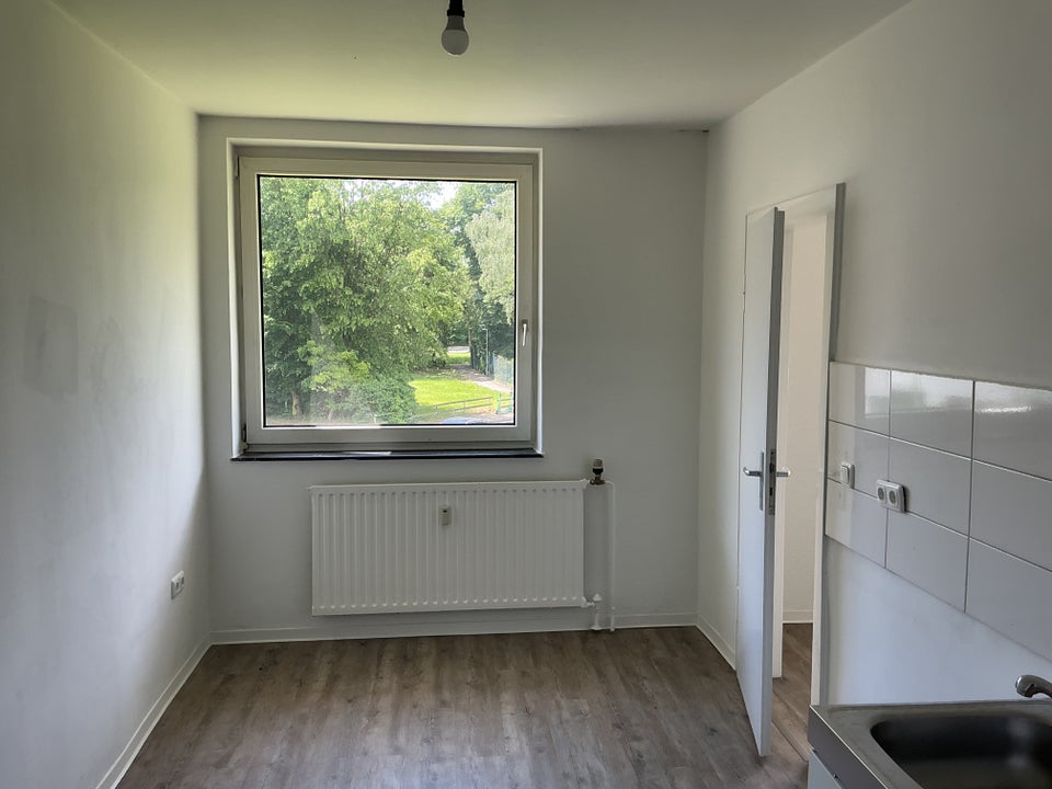 Stop: 4- Zimmerwohnung in Hannover-Buchholz nahe MHH - Photo 2