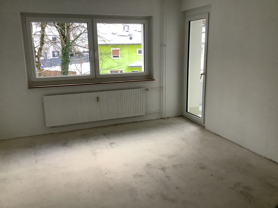 Neue Wohnung, neues Glück! Günstige 3-Zimmer-Wohnung - Foto 4