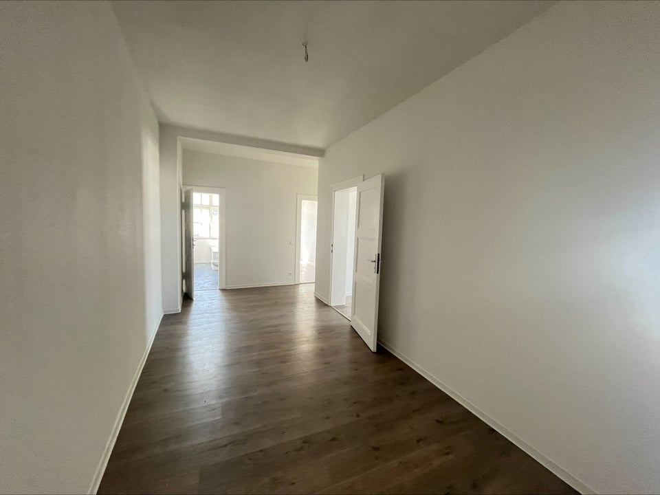 Mitten drin statt nur dabei: praktische 3-Zimmer-Wohnung - Foto 5