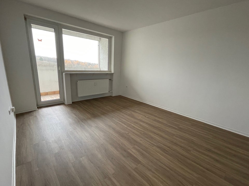 Sanierte 2-Zimmerwohnung mit Balkon - Foto 3