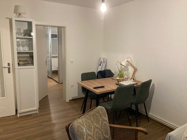 2,5 Zimmer mit Balkon und Tageslichtbad - Foto 2