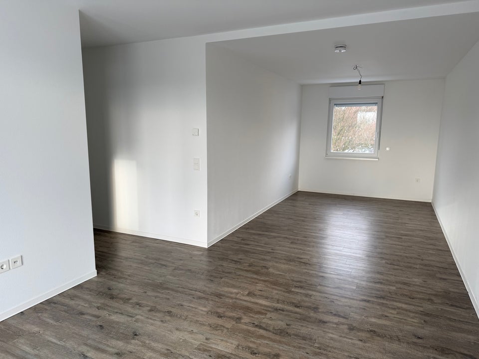 Renovierte neubaugleiche Wohnung in Hörde - Photo 1