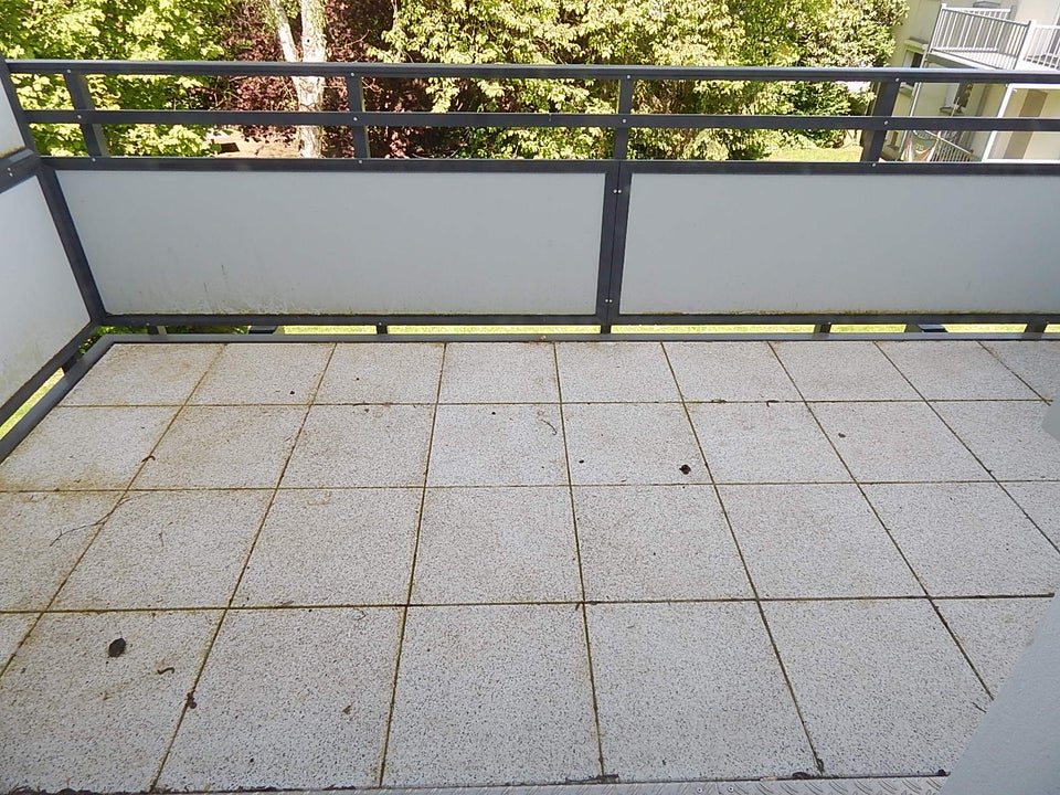 Das Glück hat ein Zuhause: 2,5-Zimmer-Wohnung mit Balkon - Photo 3