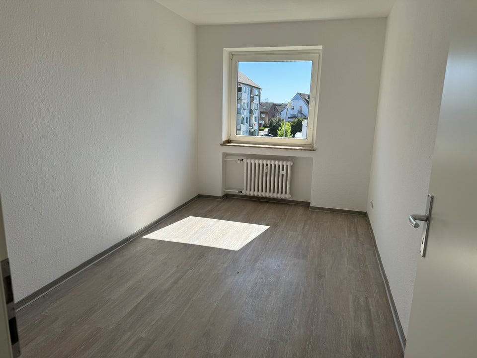 Endlich Zuhause: günstige 4-Zimmer-Wohnung - Photo 3