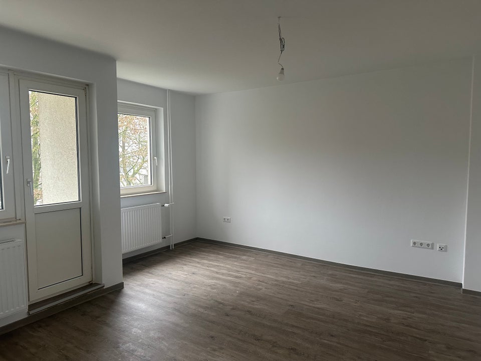 Helle 2,5-Zimmer-Wohnung - Photo 1