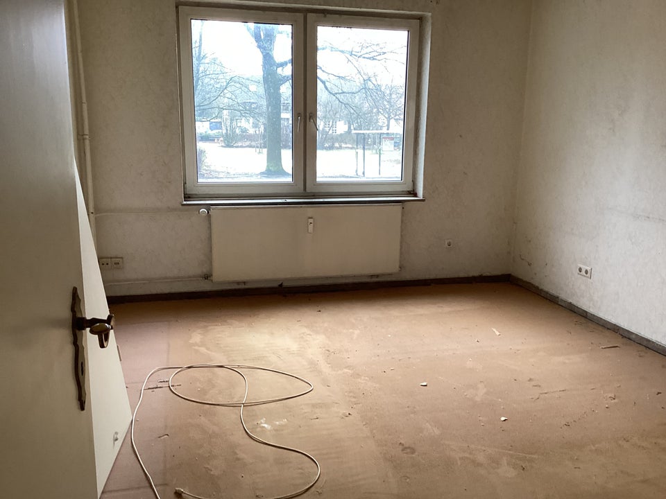 Frisch renovierte Erdgeschosswohnung! - Photo 2