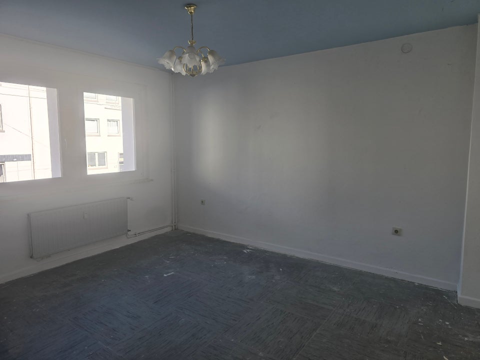 2,5 Raumwohnung mit Balkon im 1. OG - Foto 3