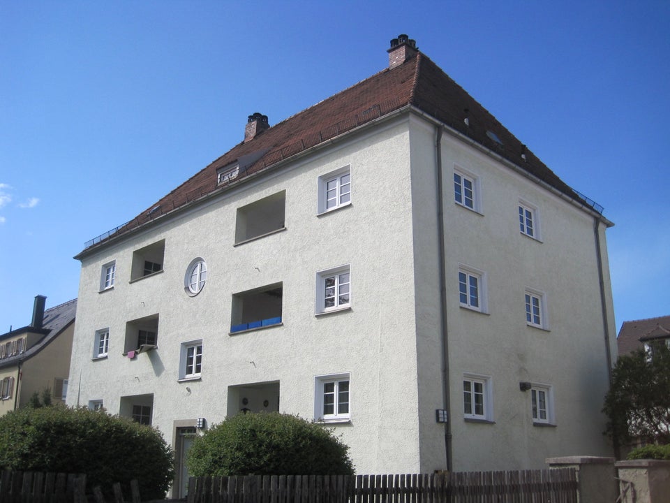 Nette Nachbarn gesucht: Charmante 2,5-Zimmer-Wohnung mit gemütlicher Wohnküche und Balkon - Photo 4