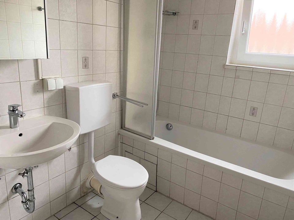 Einziehen & wohlfühlen – 2,5-Zimmer-Wohnung mit Balkon - Photo 4