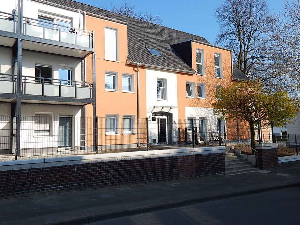 Für Senioren geeignet! Barrierearme 1,5-Zimmer-Wohnung mit Dusche und Balkon - Foto 4
