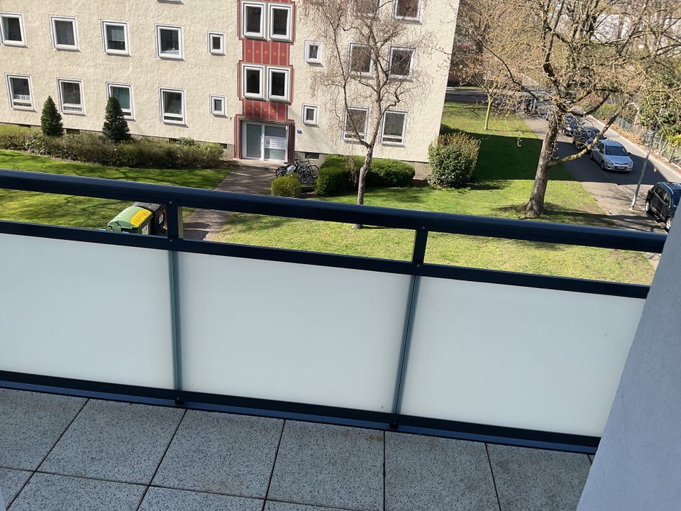 Moderne 2-Zimmer-Wohnung mit Balkon in toller Lage. - Photo 4