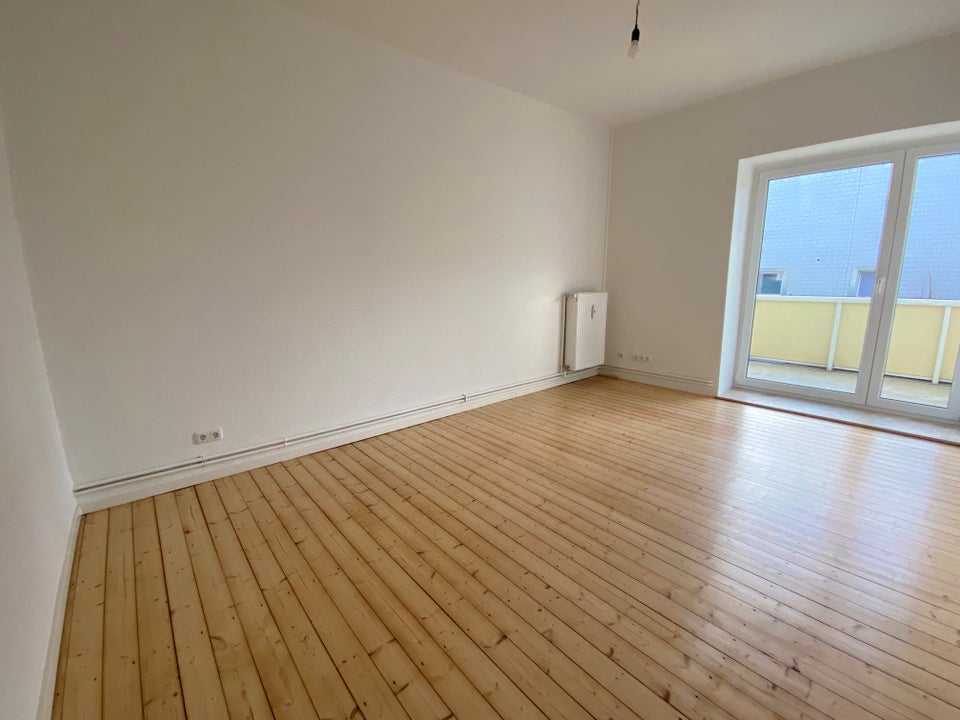 Schnelle Anfrage für die super Lage! - Photo 1