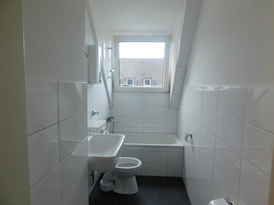 Hier lässt es sich aushalten: individuelle 2-Zi.-Wohnung mit Ausblick - Photo 4