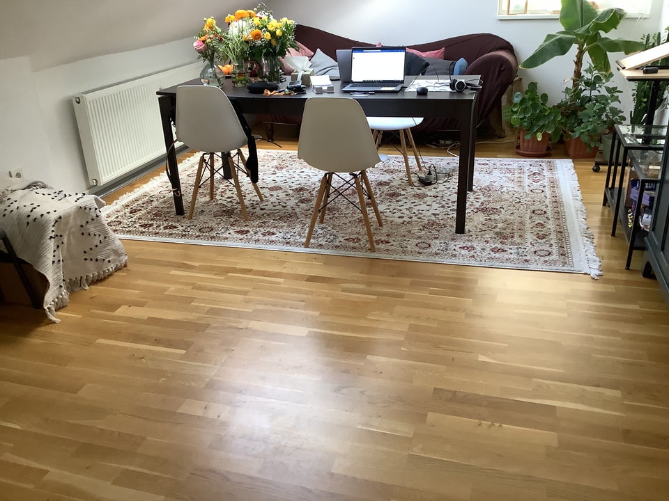 Helle 1,5 Zimmer-Dachgeschosswohnung - Photo 1