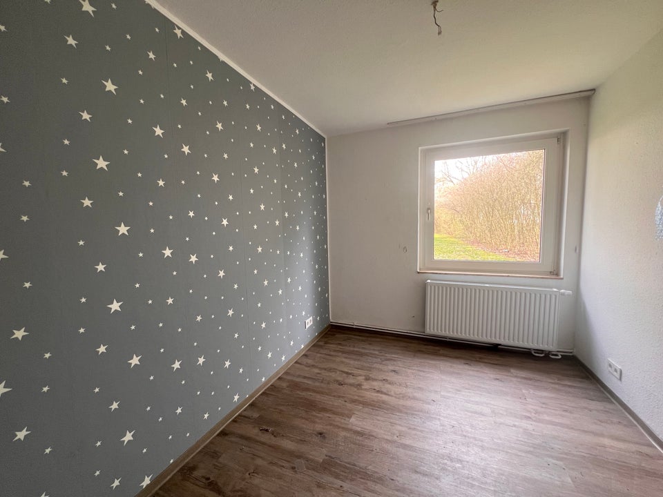 Familien aufgepasst! Schöne 4 Zimmerwohnung mit neuem Bad - Foto 2