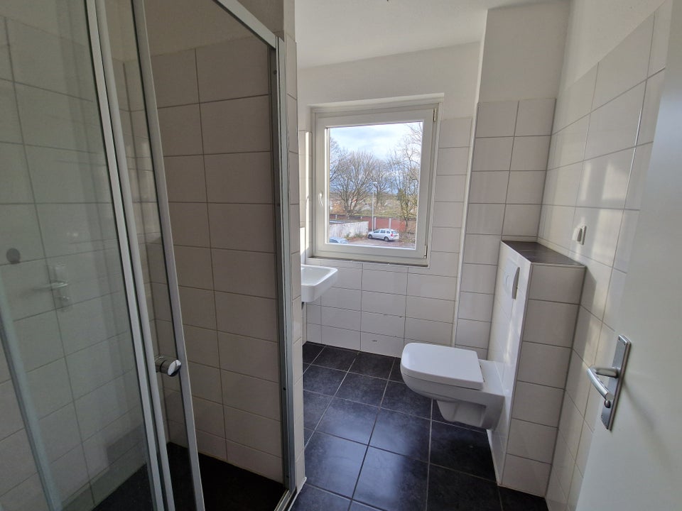 In der 1. Etage leben, ein Aufzug ist gegeben - Foto 3