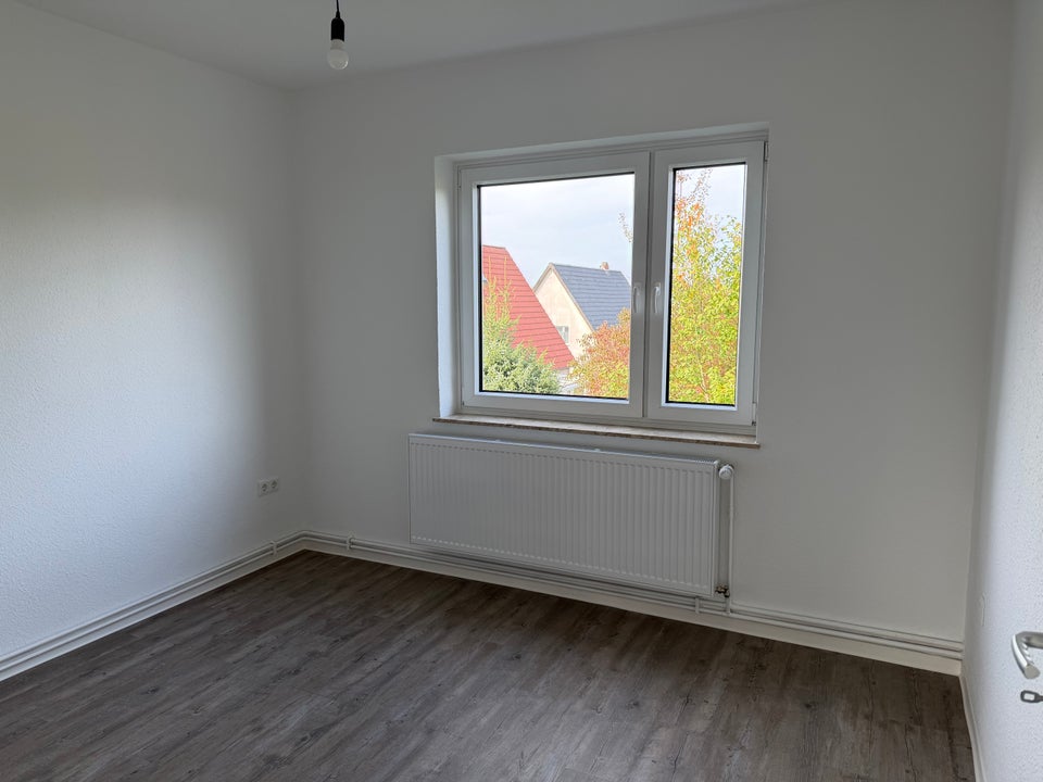 Ganz neu – Erstbezug nach Komplettsanierung! - Photo 1