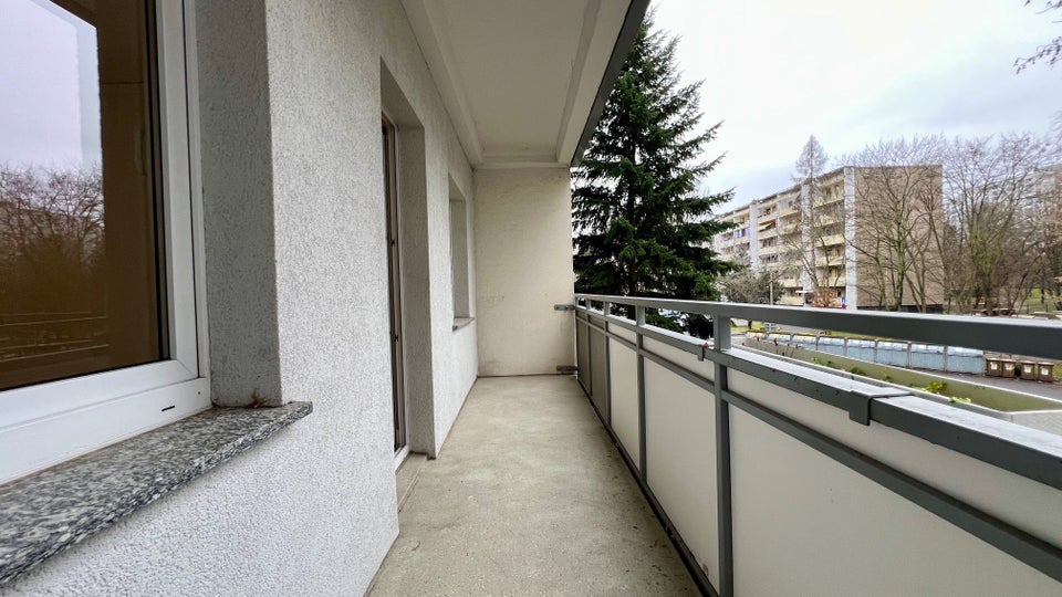 Ansprechende 3-Zimmerwohnung mit Balkon im 1.OG ab sofort! - Foto 2